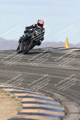 media/Nov-16-2025-Race Pace (Sun) [[8c5fa54630]]/Verified Riders/1-Turns 9 and 10 (925am)/